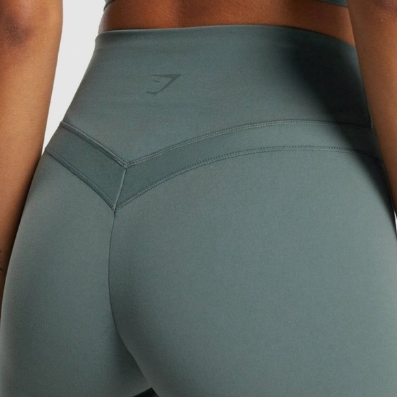 Gymshark Whitney Simmons High Waist Cycling Short - Picture 2 of 9